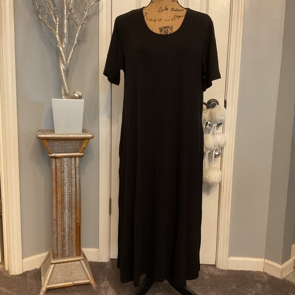 White Mark Midi Dress - Picture 5 of 8